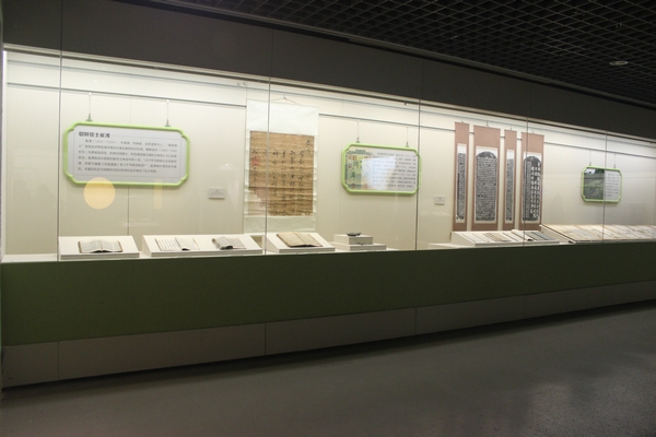 博物馆通柜12